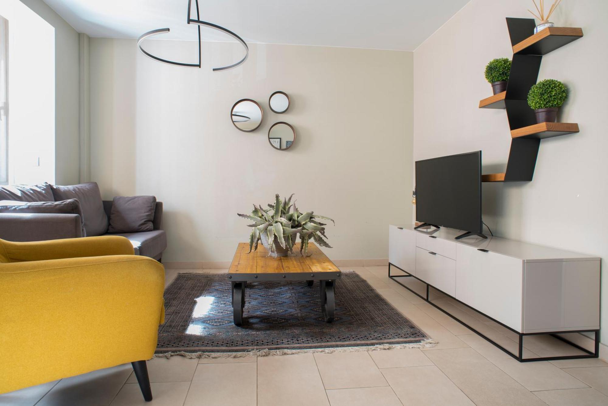 Apartaments Turistics Cardona II ภายนอก รูปภาพ